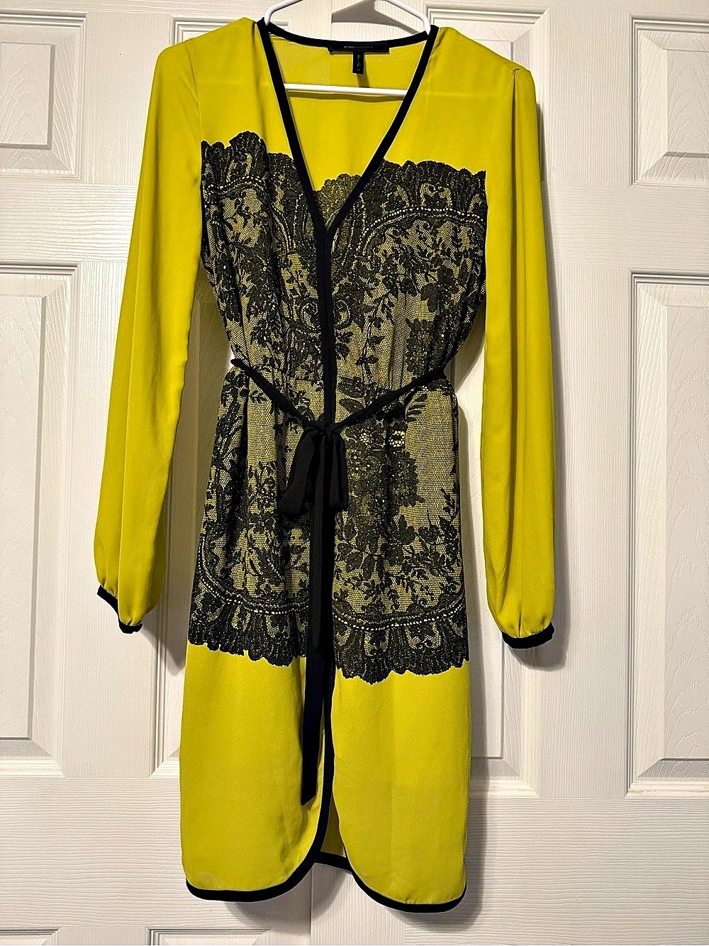 BCBGMAXAZRIA Floral Lace Midi Dress in Yellow & Black Size XS Like New